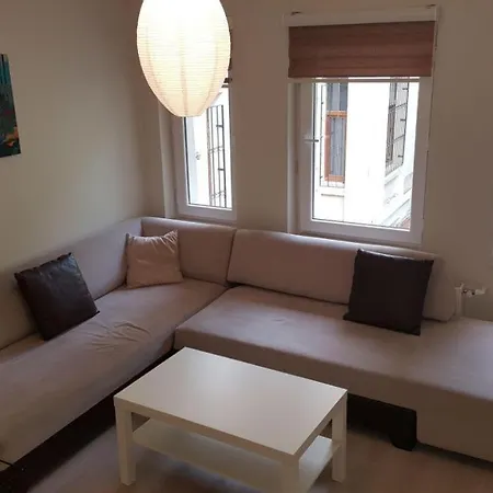 Taila No 1 Near Taksim Apartment *