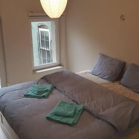 Taila No 1 Near Taksim Apartment
